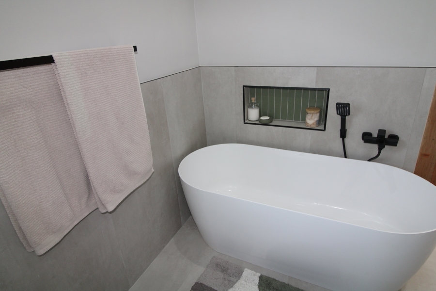 4 Bedroom Property for Sale in Kingswood Golf Estate Western Cape
